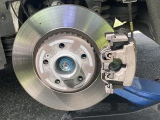 can you change brake rotors and or pads on only one side left or right